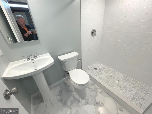 7132 PARKVIEW AVE, Falls Church, VA 22042