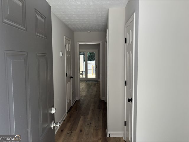 2819 New South Drive, Marietta, GA 30066