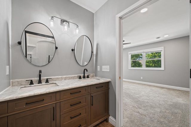 125 Potawatomi ROAD, Williams Bay, WI 53191