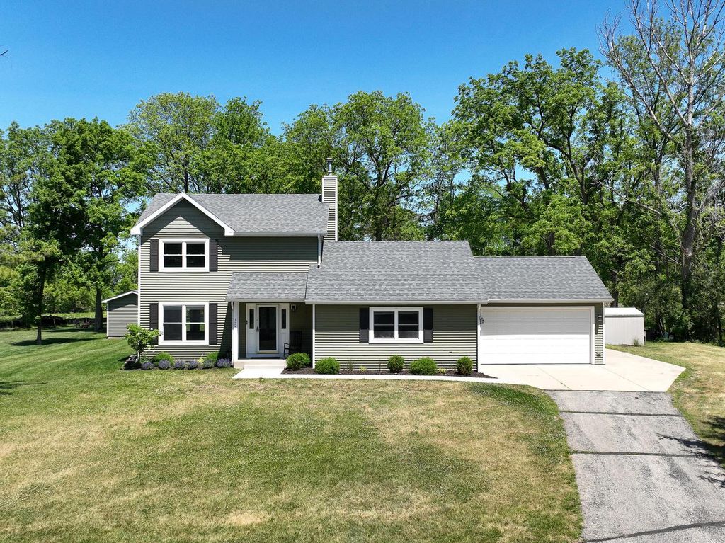 125 Potawatomi ROAD, Williams Bay, WI 53191