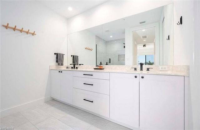 1111 Central AVE 403, Naples, FL 34102