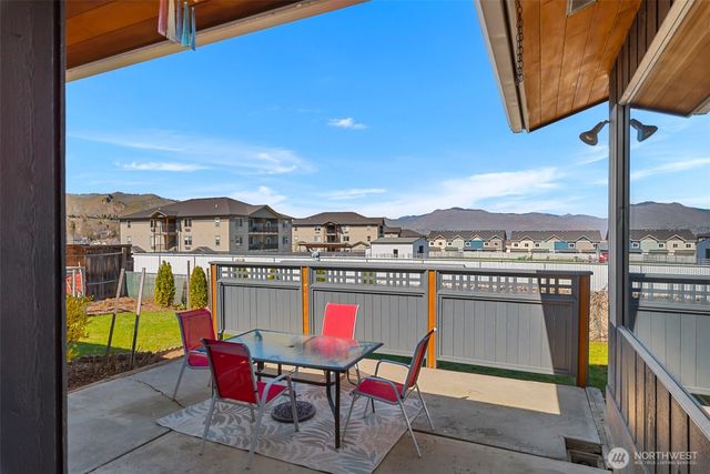 1320 Seneca Street, Wenatchee, WA 98801