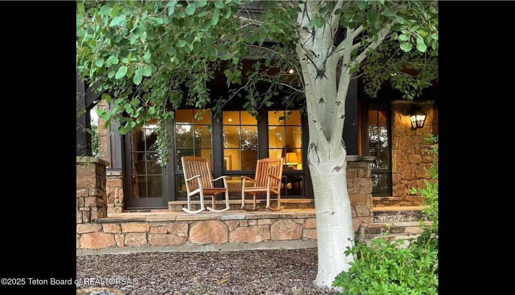 377 WOODLAND STAR Drive, Driggs, ID 83422 photo 13