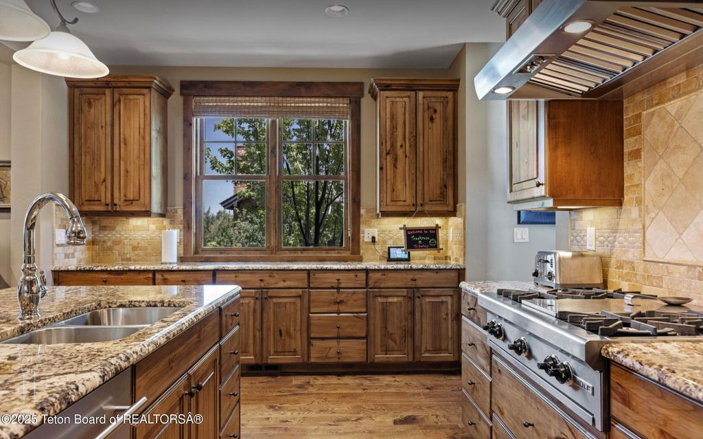 377 WOODLAND STAR Drive, Driggs, ID 83422 photo 27