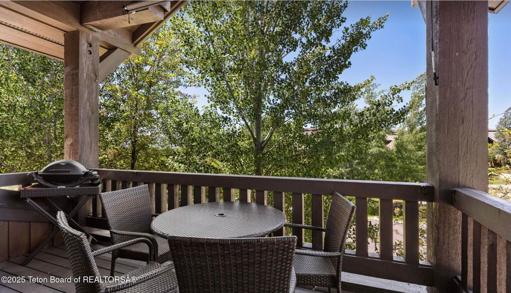 377 WOODLAND STAR Drive, Driggs, ID 83422 photo 31