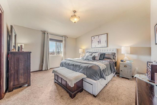 1072 W WILLIS WAY, Appleton, WI 54913