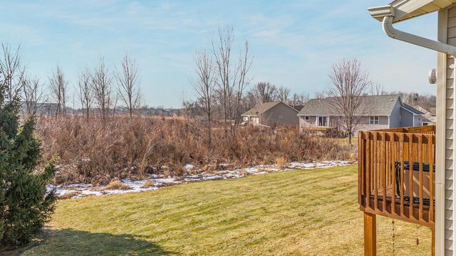 1072 W WILLIS WAY, Appleton, WI 54913