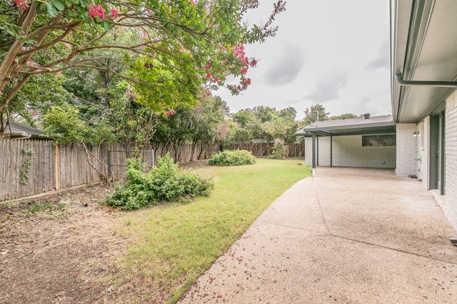 4348 Selkirk Drive W, Fort Worth, TX 76109