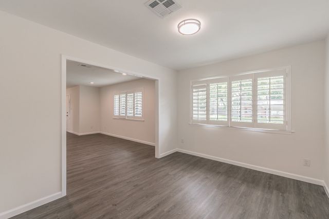 4348 Selkirk Drive W, Fort Worth, TX 76109