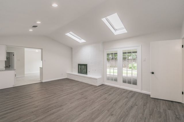 4348 Selkirk Drive W, Fort Worth, TX 76109