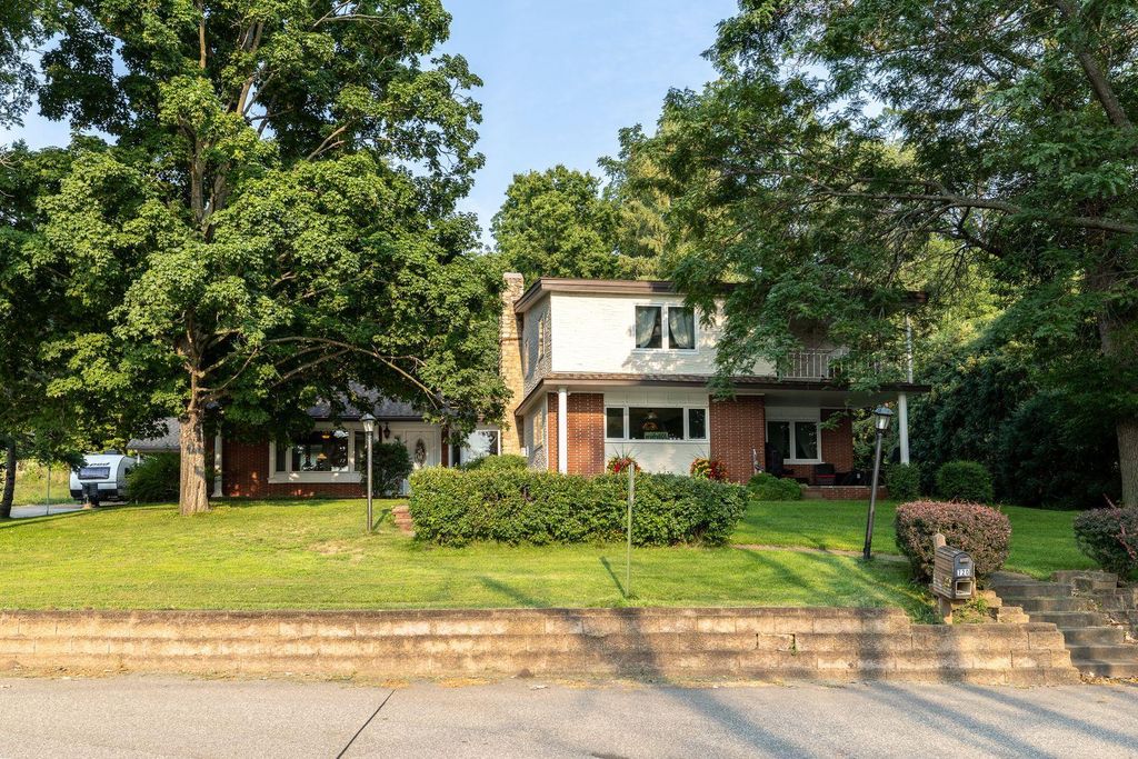 720 Lake Street N, Prescott, WI 54021 — exterior
