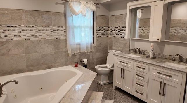 5308 81st Avenue N, Brooklyn Park, MN 55443