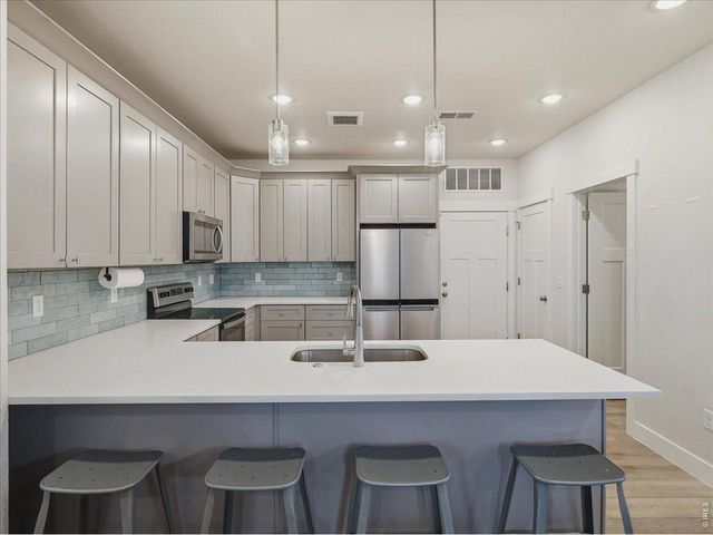 2402 49th Ave Ct 40, Greeley, CO 80634