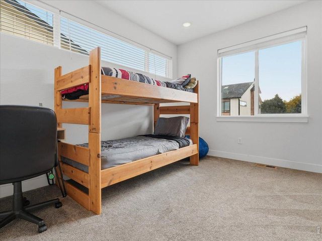 2402 49th Ave Ct 40, Greeley, CO 80634