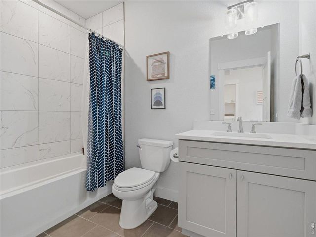 2402 49th Ave Ct 40, Greeley, CO 80634