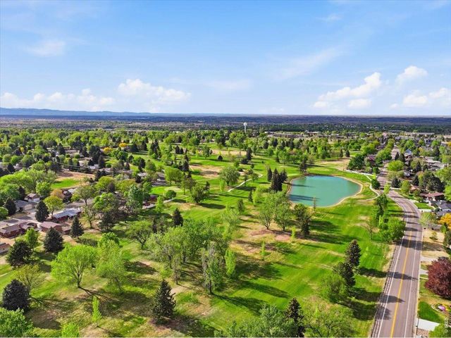 2402 49th Ave Ct 40, Greeley, CO 80634