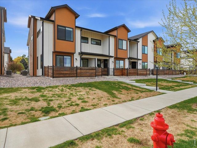 2402 49th Ave Ct 40, Greeley, CO 80634