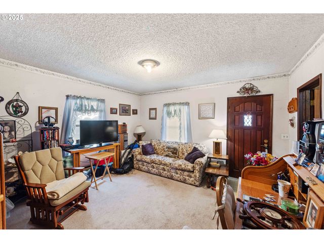 1142 MINNESOTA Ave, Coos Bay, OR 97420