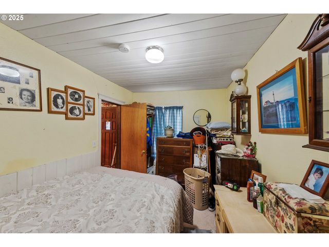 1142 MINNESOTA Ave, Coos Bay, OR 97420