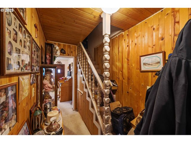 1142 MINNESOTA Ave, Coos Bay, OR 97420