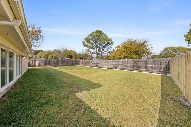 1317 Marblehead Drive, Lewisville, TX 75067