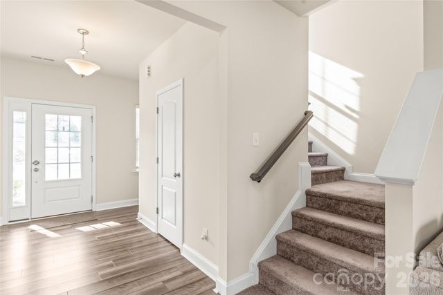 1043 Kalli Drive, Matthews, NC 28104