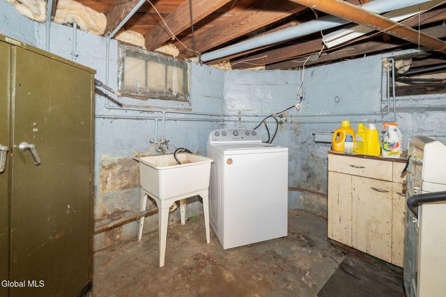 841 Harrison Avenue, Schenectady, NY 12306