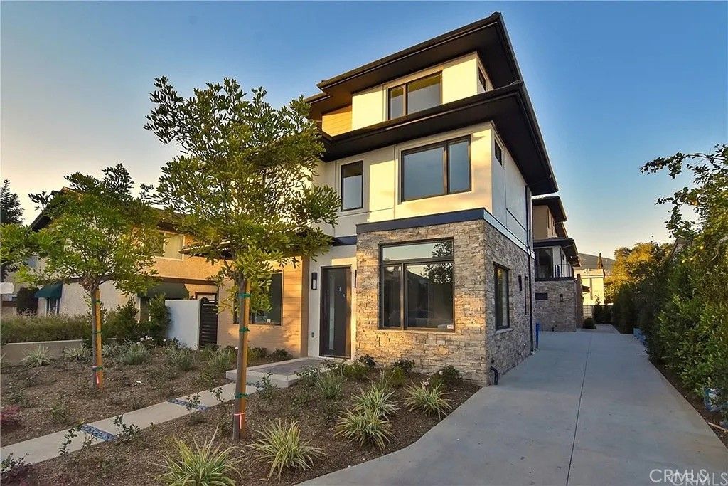 125 California Street C, Arcadia, CA 91007