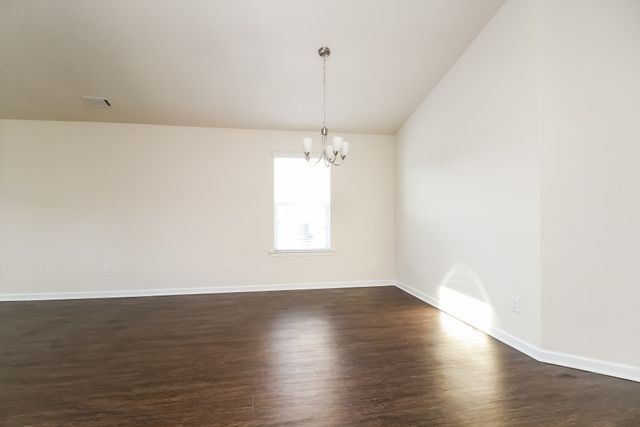 2613 Stinger Dr, Columbia, TN 38401