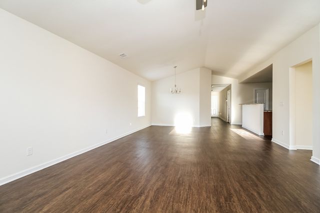 2613 Stinger Dr, Columbia, TN 38401