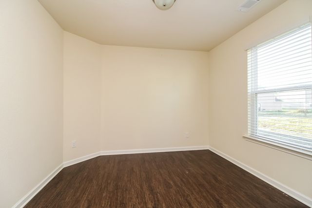 2613 Stinger Dr, Columbia, TN 38401