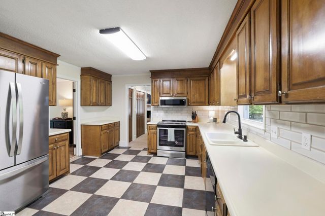 250 Cumberland Drive, Moore, SC 29369