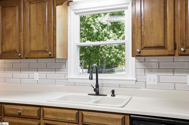 250 Cumberland Drive, Moore, SC 29369