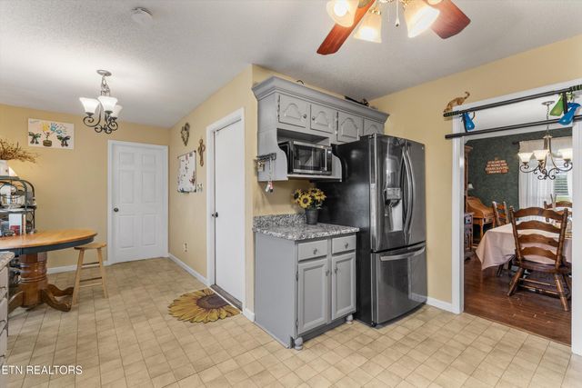 4744 Old Niles Ferry Rd, Maryville, TN 37801