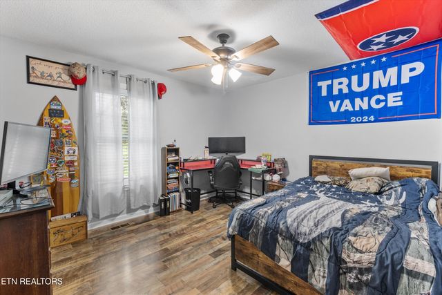 4744 Old Niles Ferry Rd, Maryville, TN 37801