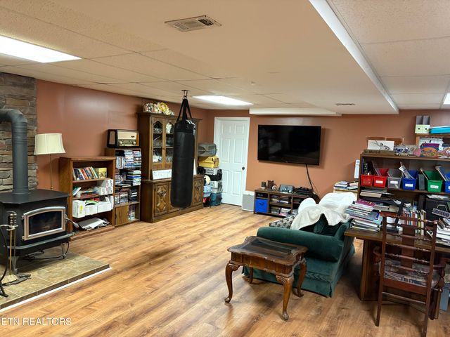 4744 Old Niles Ferry Rd, Maryville, TN 37801