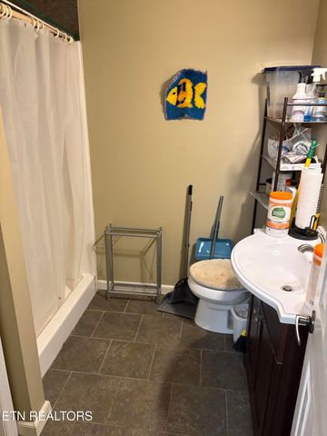 4744 Old Niles Ferry Rd, Maryville, TN 37801