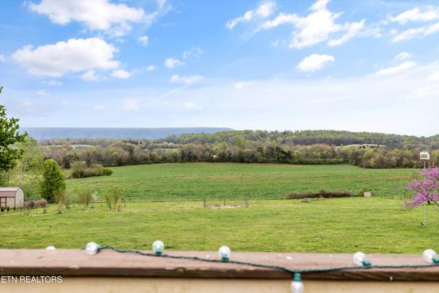 4744 Old Niles Ferry Rd, Maryville, TN 37801