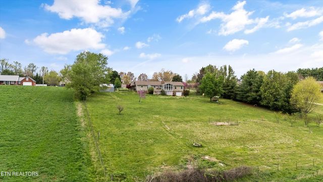 4744 Old Niles Ferry Rd, Maryville, TN 37801
