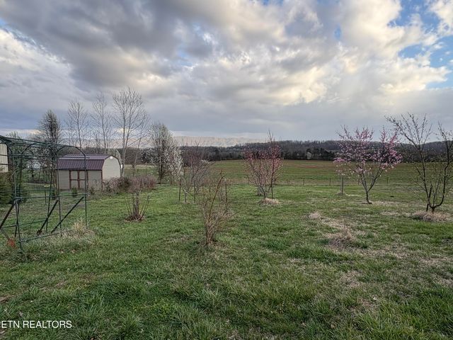 4744 Old Niles Ferry Rd, Maryville, TN 37801