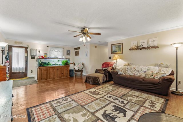 4744 Old Niles Ferry Rd, Maryville, TN 37801