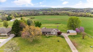 4744 Old Niles Ferry Rd, Maryville, TN 37801