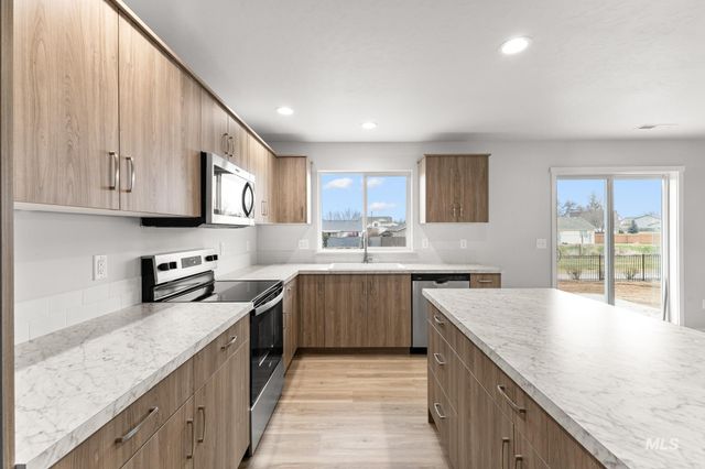 3030 S Maple Ranch Way, Nampa, ID 83686