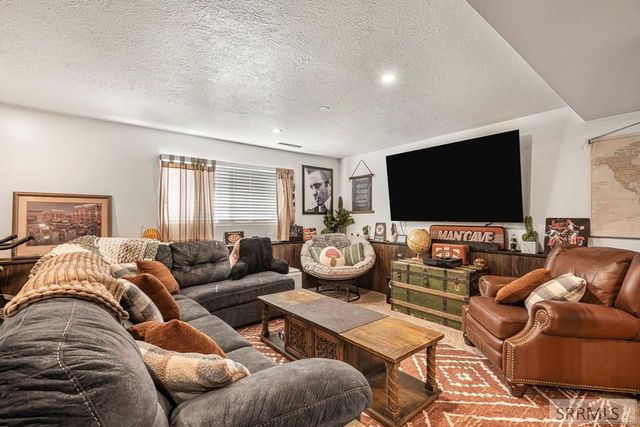 2490 Morningstar Lane, Idaho Falls, ID 83402