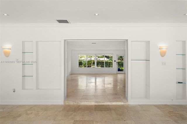 6601 SW 124th St, Pinecrest, FL 33156