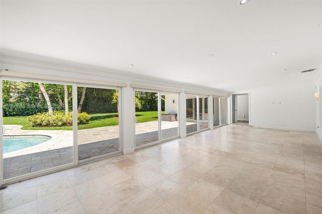 6601 SW 124th St, Pinecrest, FL 33156