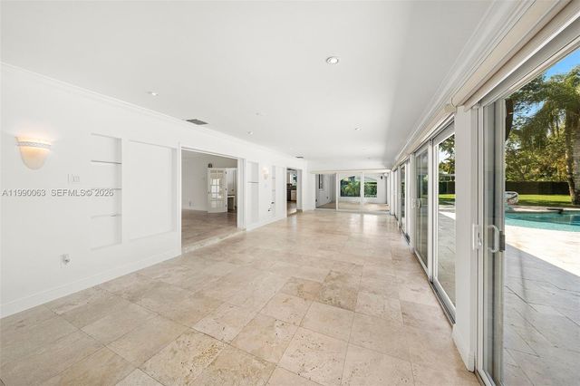 6601 SW 124th St, Pinecrest, FL 33156