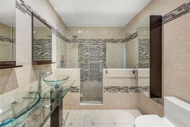 6601 SW 124th St, Pinecrest, FL 33156