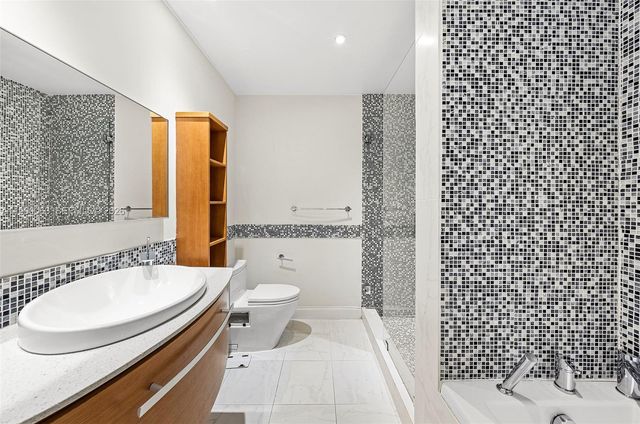 6601 SW 124th St, Pinecrest, FL 33156