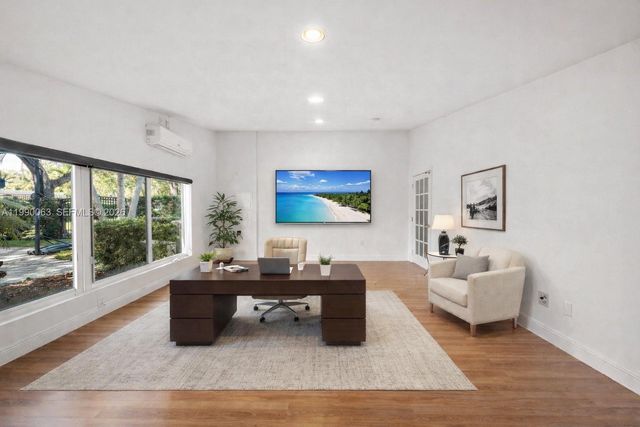 6601 SW 124th St, Pinecrest, FL 33156